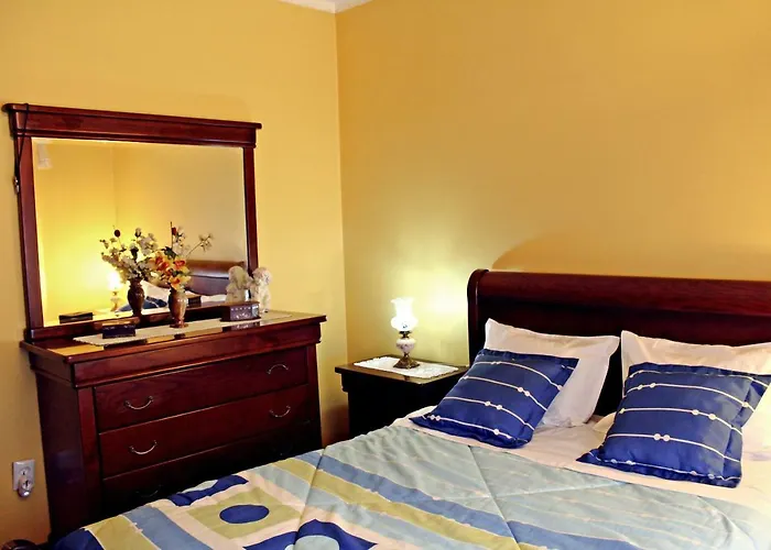 Quintinha Da Avo - Viseu, Mountain Farm House Bauernhof Viseu